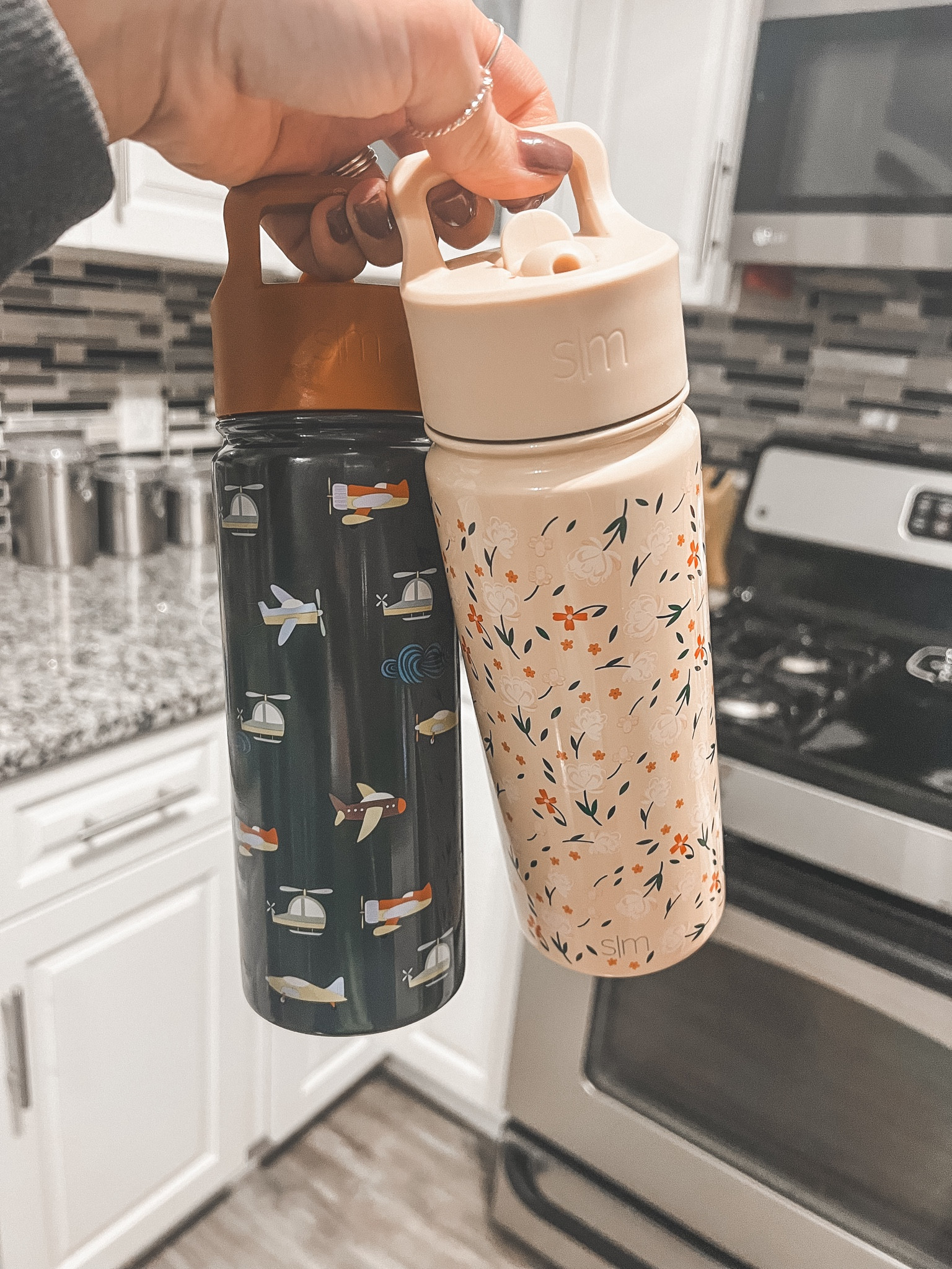 How CUTE are these simple modern kids cups?! 
Ordered these for our beach trip coming up to keep my littles water cold, love that the straw folds to prevent spills 💛

#LTKKids #LTKTravel #LTKFamily