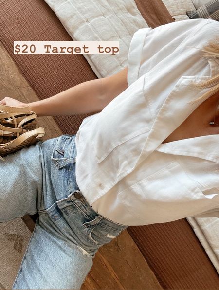 $20 target top that’s a great staple for summer, wearing a size small

#LTKFindsUnder50 #LTKStyleTip