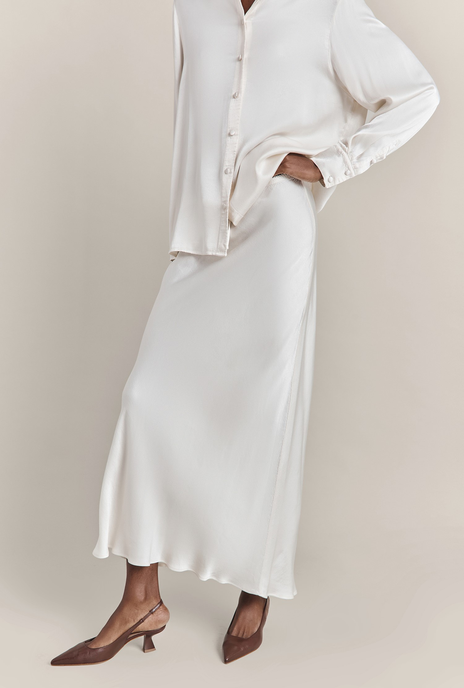 Emma Satin Midi Skirt

                        Ivory | Ghost