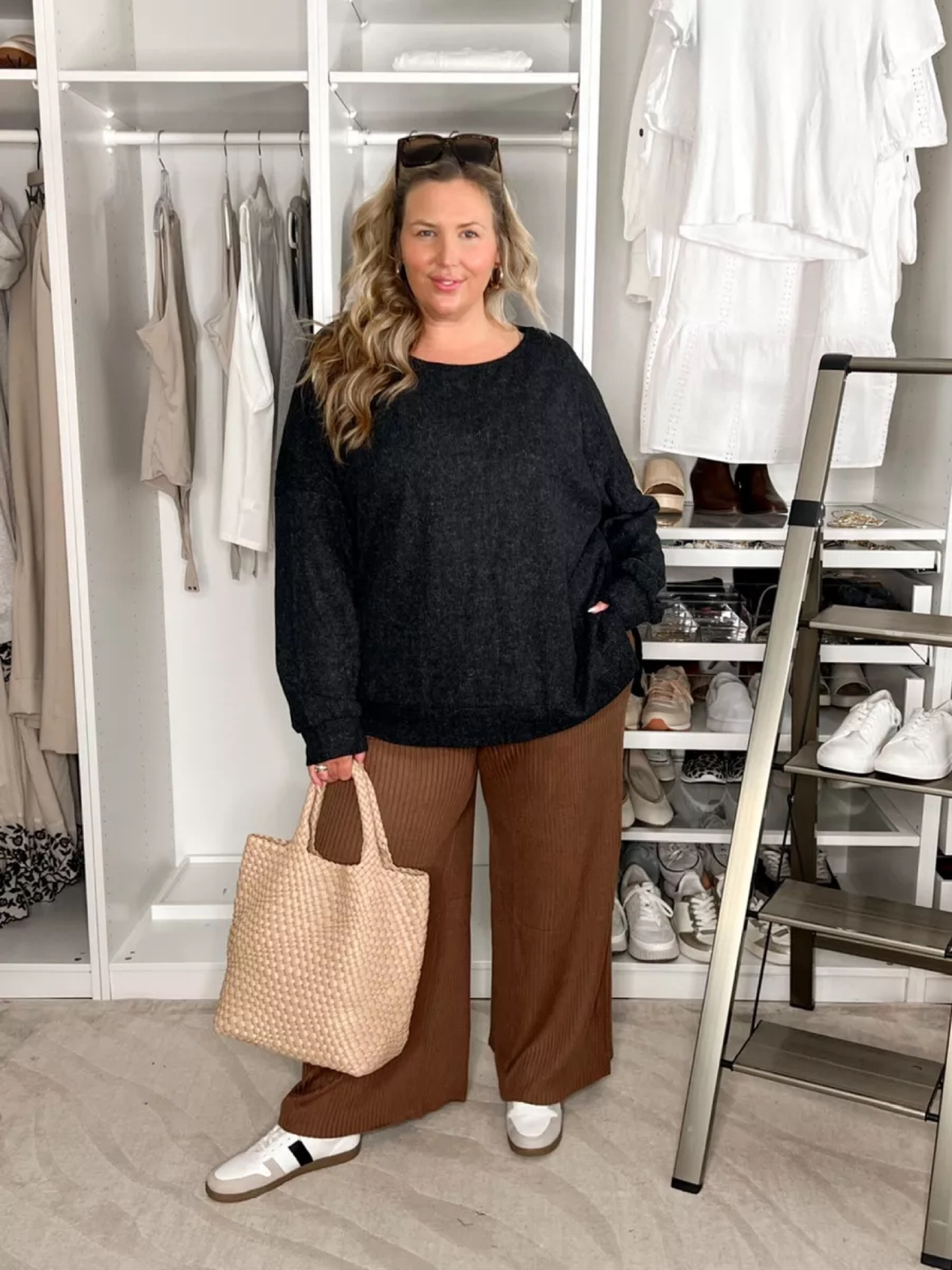 Casual plus size outfit inspo! The shirt is a 3X so size up! The pants are a 2X they run true but I kinda wish I sized up to a 3X. 


Plus size outfit, casual outfit inspo, trendy fashion, comfy casual 

#LTKPlusSize #LTKSeasonal