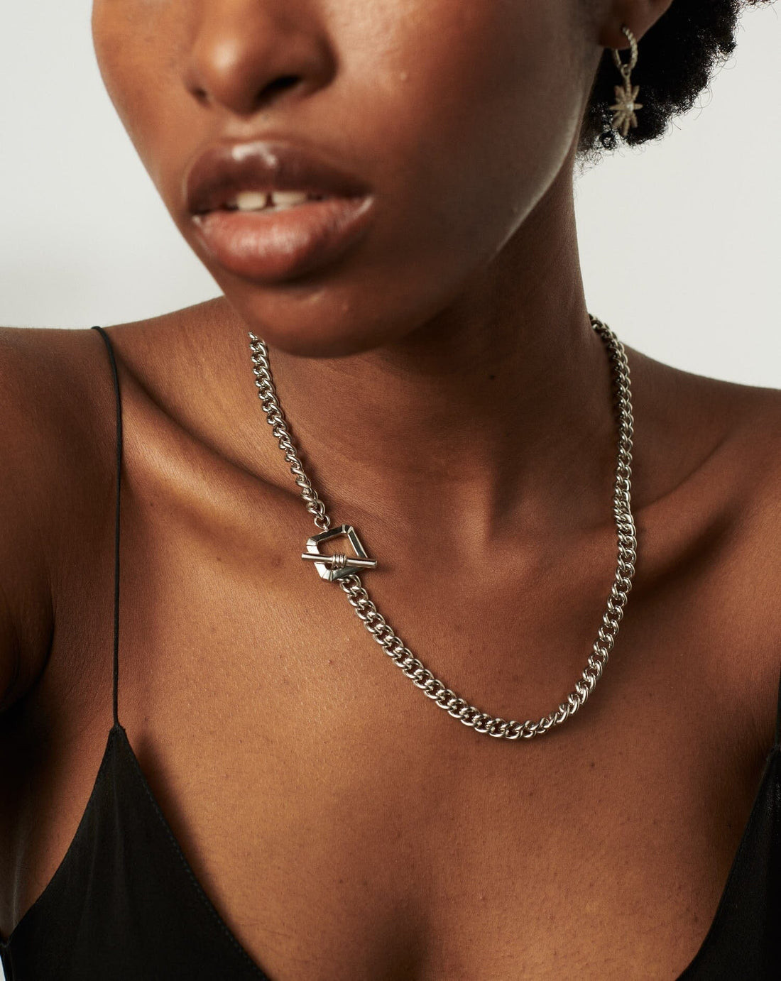 Lucy Williams T-Bar Chain Necklace | Gold | Missoma | Missoma UK