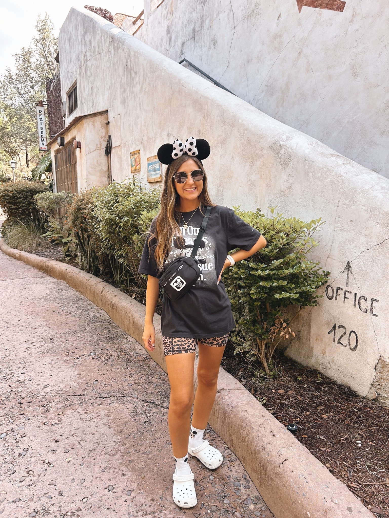 Animal Kingdom Ootd 🐆

Disney, Animal Kingdom, Disney World Outfits, Disney Aesthetic, Cute Disney Outfits

#LTKSeasonal #LTKSummerEdit #LTKFamily