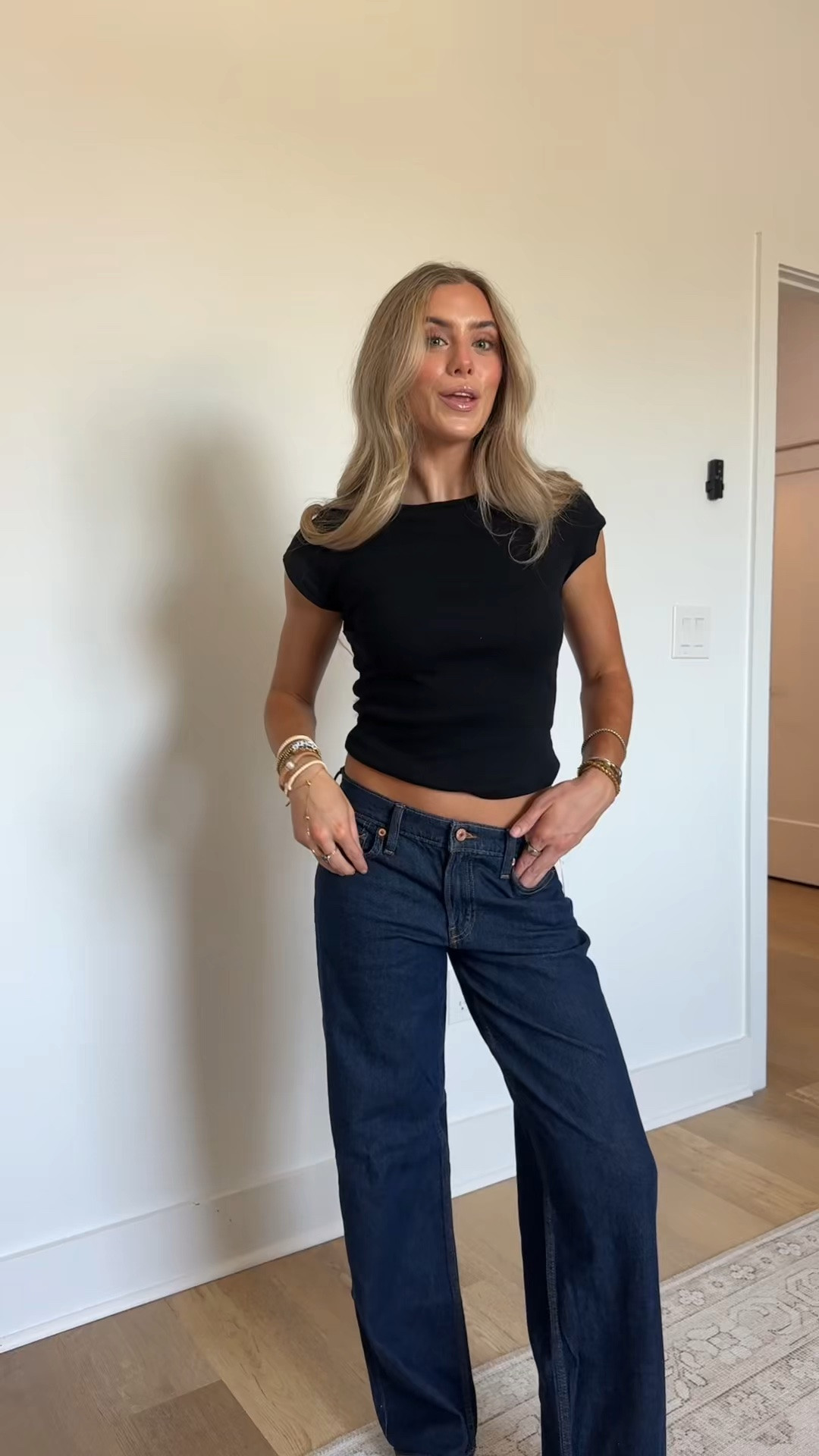 Gap size 24 low rise Jeans. A vintage-inspired fit with an effortless slouch.

Fit: A full-length loose jean that's fitted on the waist & relaxed all the way down.
Fabric: 99% Organic Cotton, 1% Stretch.
Stretch: Low Stretch Jeans. Authentic denim with a soft & easy lived-in feel.​
Rise: Low Rise Jeans.
Look: A classic, loose jean in a dark blue indigo wash.
Details: Zip fly & five-pocket styling.

#LTKootd #LTKSaleAlert #LTKSeasonal