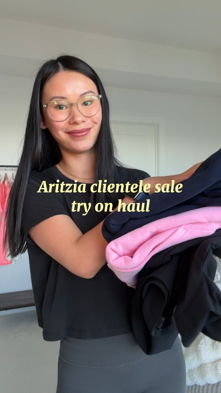 Aritzia clientele sale try on haul! 

Tops size XXS (I sized down and found it fits large especially in the sleeves. So size down for a more fitted look)
Shorts and skirt size 0 (fits true to size)
Hoodies size M (sized up 2 sizes for an oversized fit but without it being too boxy like the mega fit)