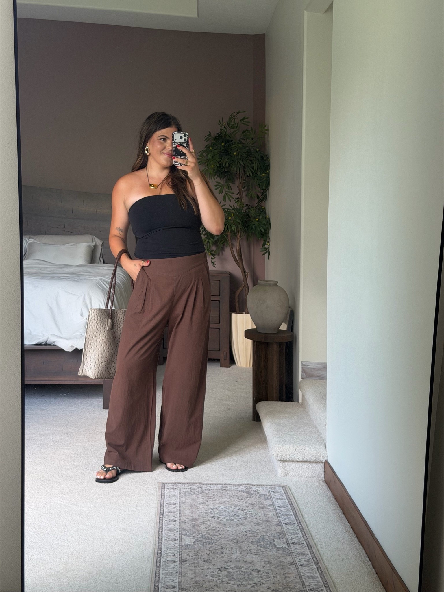 Casual Mom on the go outfit all from Amazon! Wearing xl in all

Midsize, size 12, size 14, mom style, curvy outfit, Amazon summer 2026, thick tummy approved