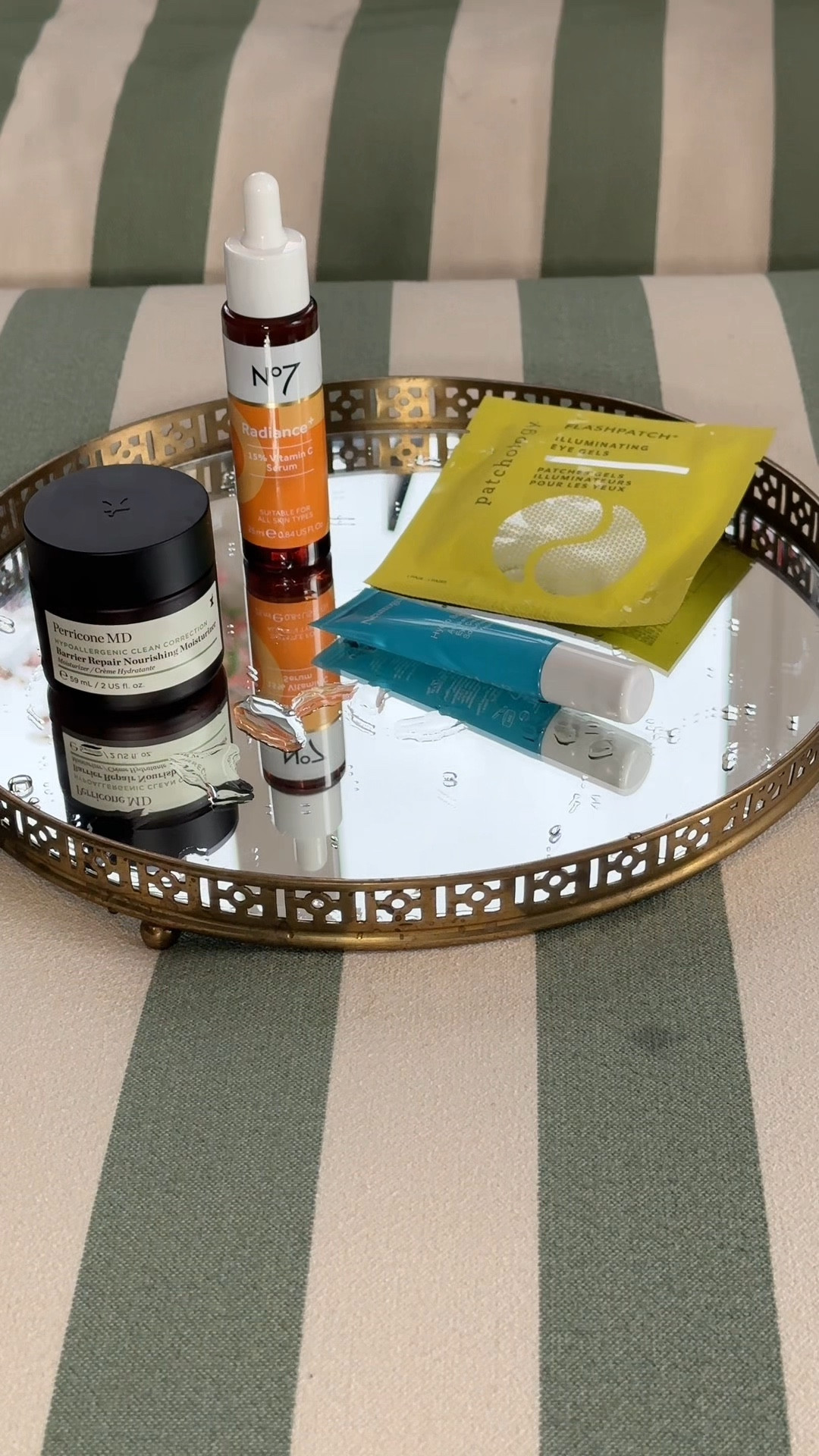 ✨ Morning Skincare Routine for Radiant, Healthy Skin ☀️
Start your day with a glow! Here’s my go-to lineup:
💛 Patchology Illuminating Eye Gels – to wake up tired eyes
🧡 No7 Radiance+ Vitamin C Serum – for that fresh, bright boost
🤎 Perricone MD Nourishing Moisturizer – to hydrate and smooth
💙 Hydrating Cleanser – for a clean, refreshed base

Glowy skin starts with consistency 🌿✨
#MorningRoutine #GlowingSkin #SkincareLover #SelfCare #RadiantSkin


#LTKuk #LTKbeauty