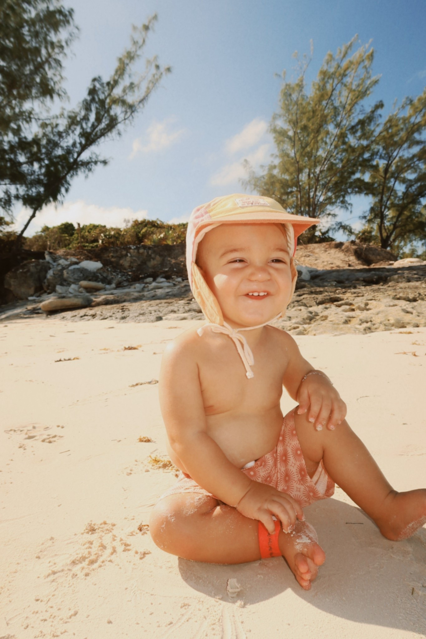 Baby boy swim | Young days 

x so obsessed with these soleil swim trunks, they’re the cutest..


#babyboy #swimtrunks #swim #baby #babylove #youngdays #maisonette 