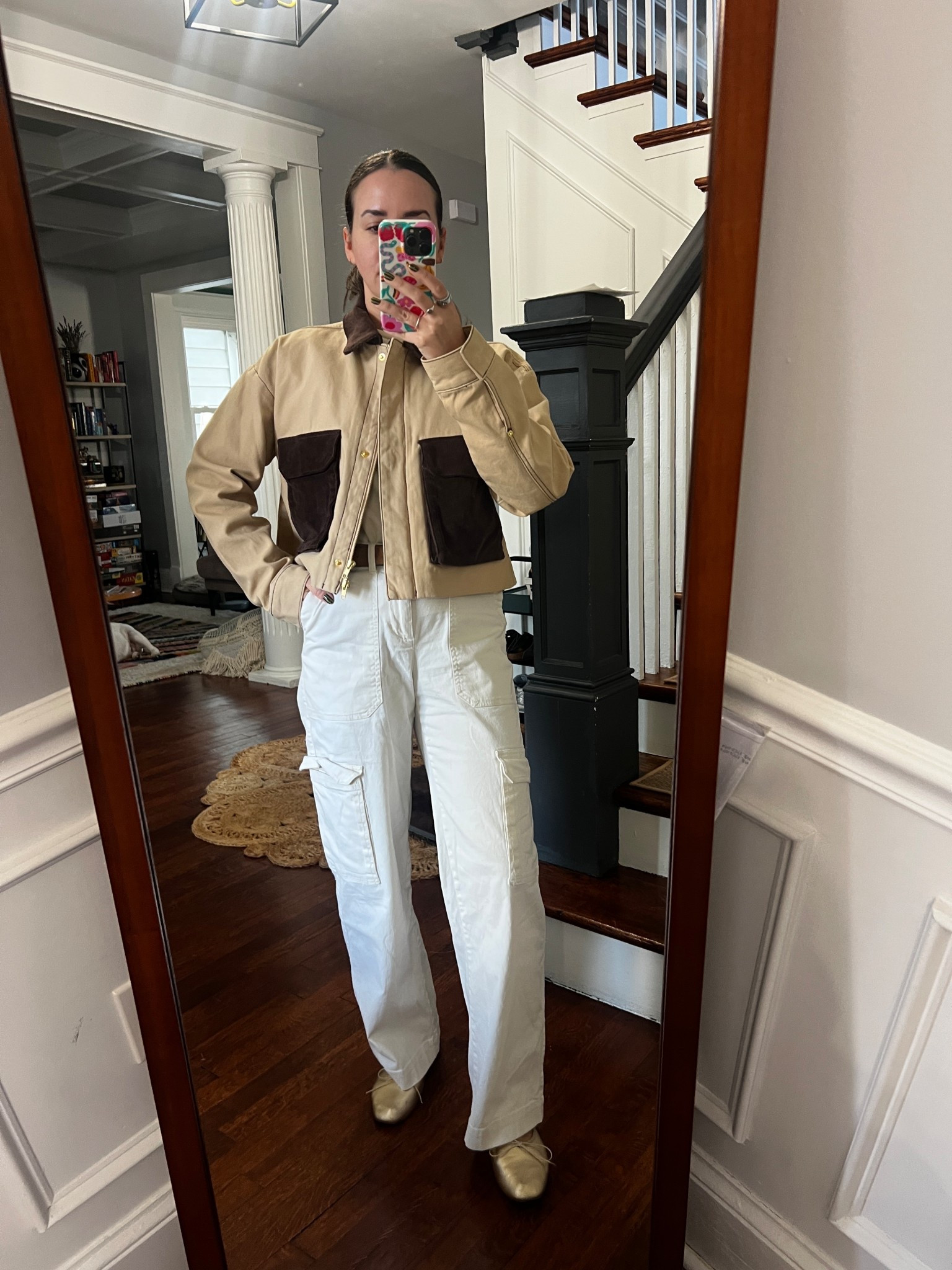 neutral outfit for Monday errands.

cargo pants. Chore jacket. cropped chore jacket. brown chore jacket. cream cargo pants. gold flats. gold ballet flats. casual style. fall outfit. rent the runway. hudson jeans. target style. Mansur Gavriel. 

 

#LTKFindsUnder100 #LTKStyleTip #LTKShoeCrush