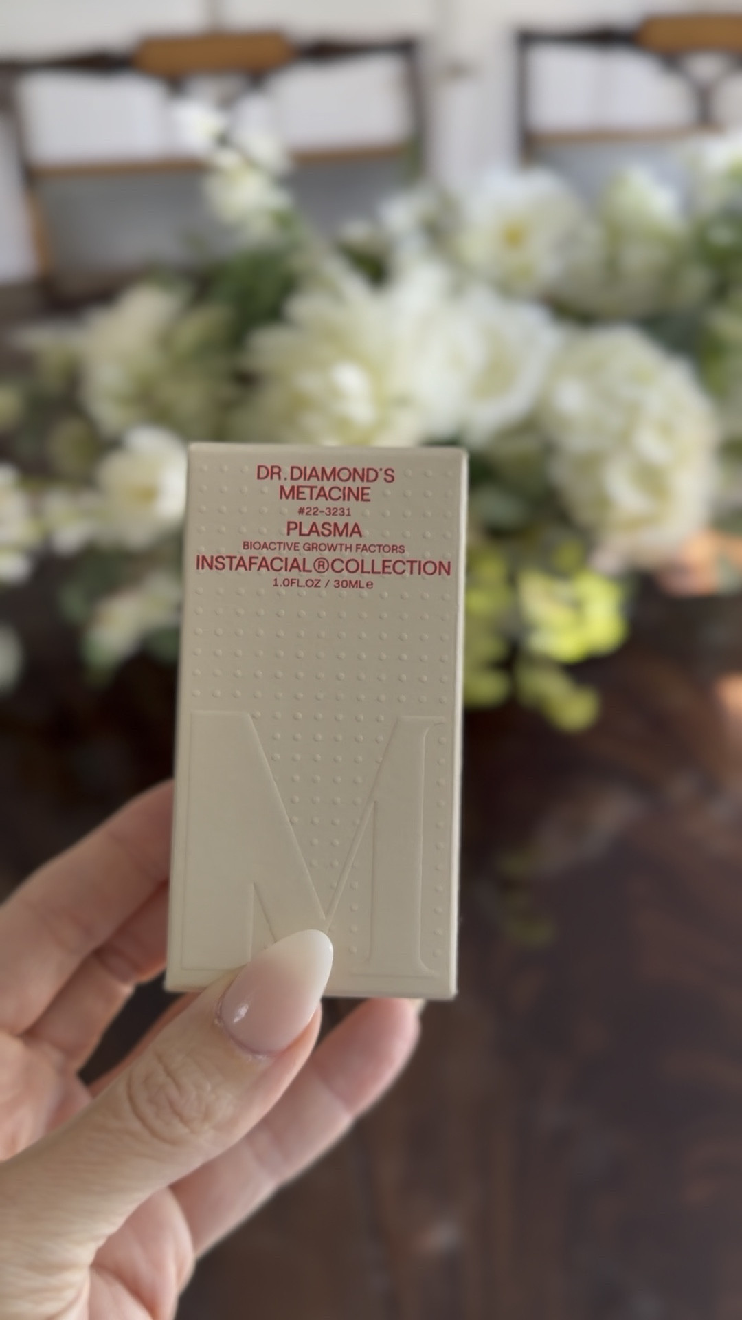 So excited to try this @drdiamondsmetacine serum that simulates platelet-rich plasma 🤍 