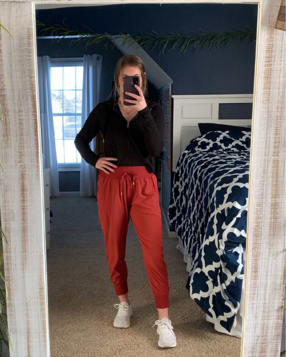joggers from going going gone! love the waistband + fit 

#LTKFind #LTKunder50 #LTKfit