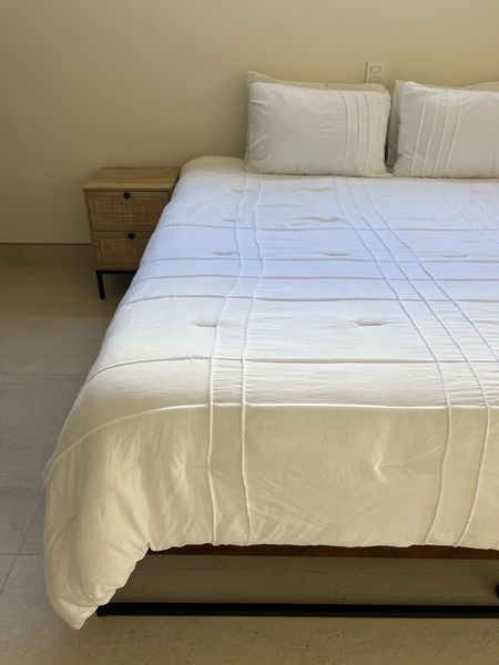 White washable bedroom comforter from Wayfair #LTKxWayDay 

#LTKhome #LTKsalealert