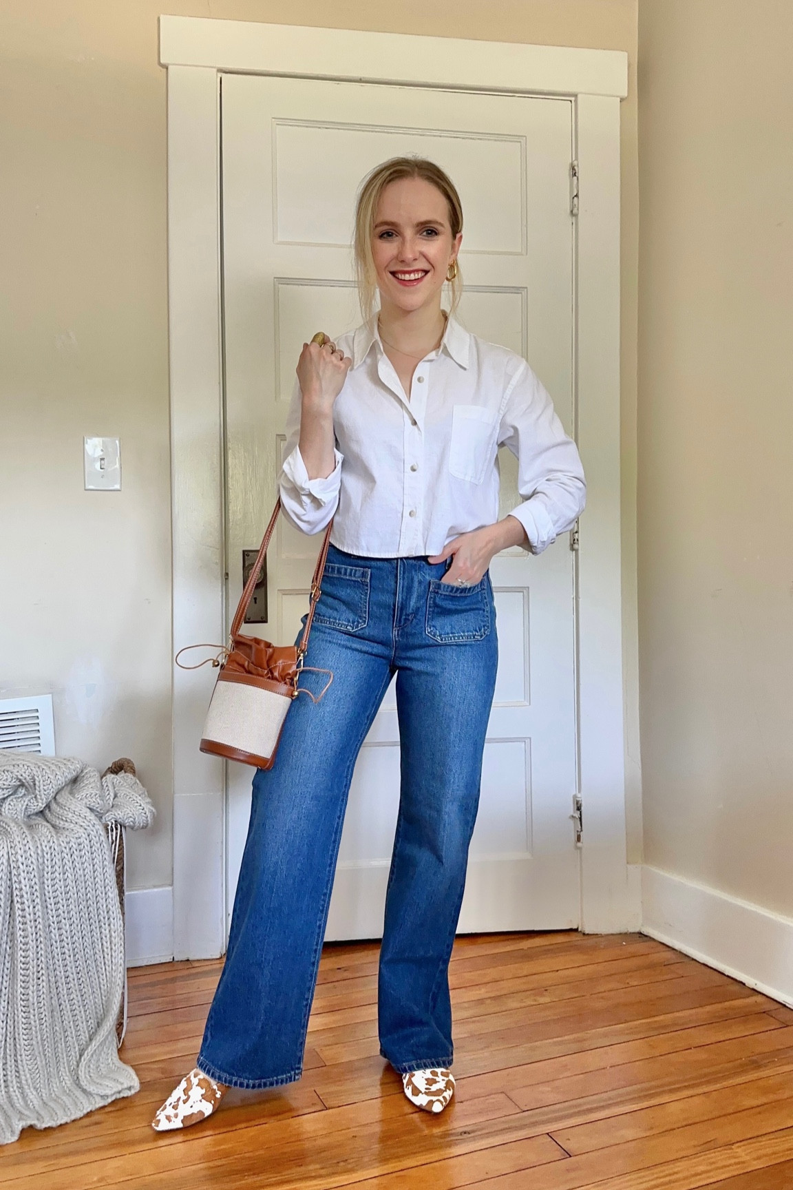 Outfit of the day headed into NYC 
25 p jeans
XS cropped button down


#LTKFind #LTKsalealert #LTKstyletip