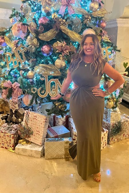 This is the most comfortable yet stylish dress! I took it to Cabo with me. The tree had my Name in it so I had to take a picture! 

The dress is available in other colors including black! ( dear 🎅🏻 please bring).

#LTKSeasonal #LTKstyletip #LTKGiftGuide