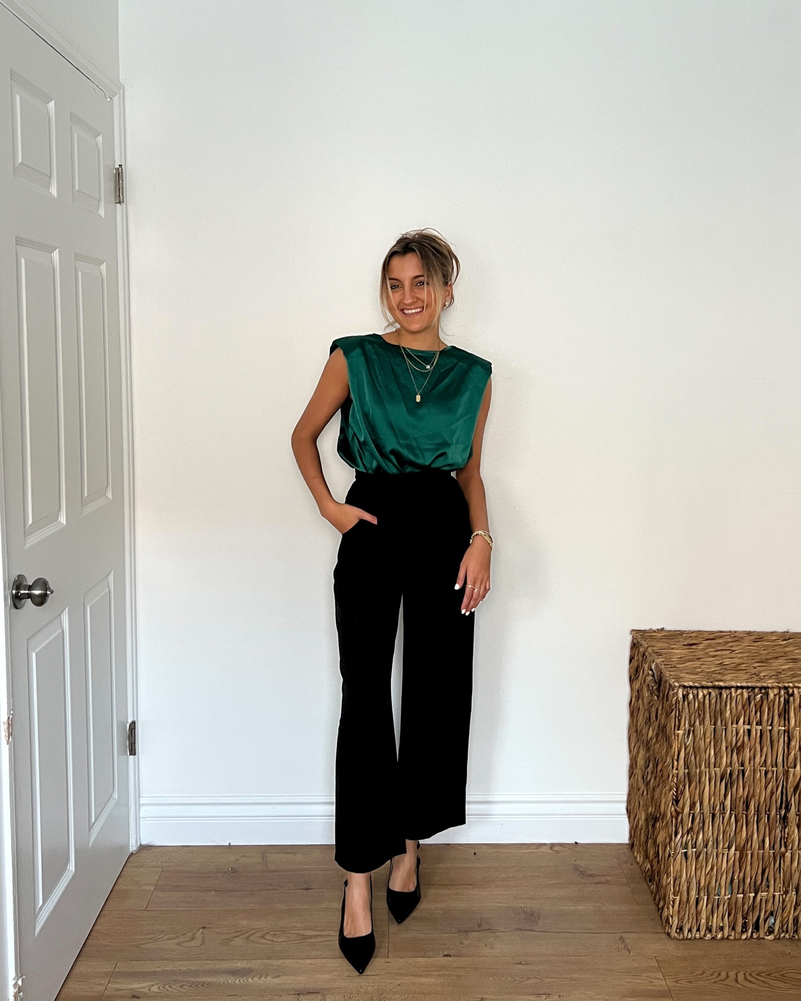 Business casual outfit idea / office ready outfit idea 🖤 

Code styledbymckenz24Q1 for 15% off your SheIn trousers and blouse under $8