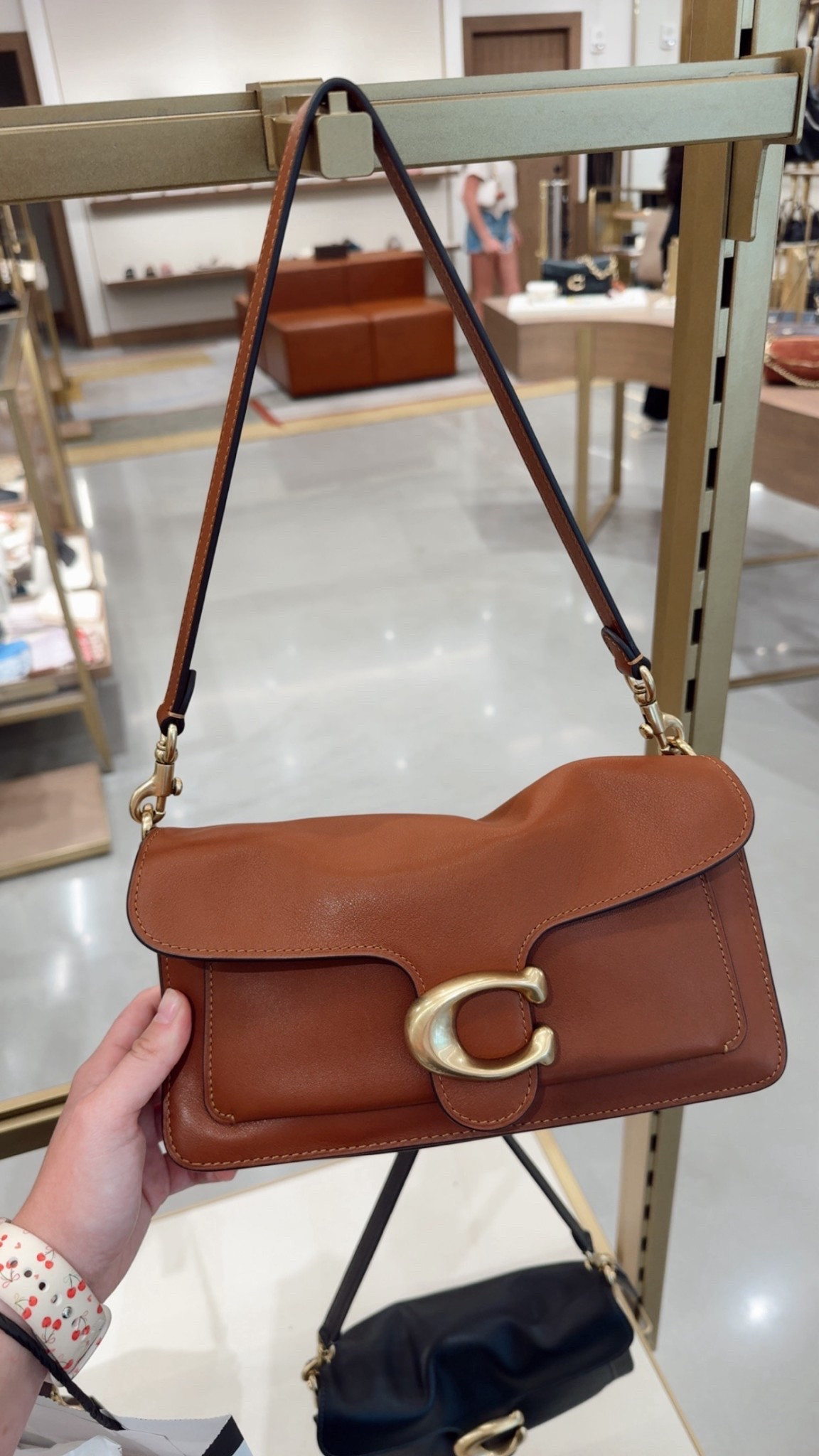 Such a versatile bag for every seasonn

#LTKselfcare #LTKspringtrends