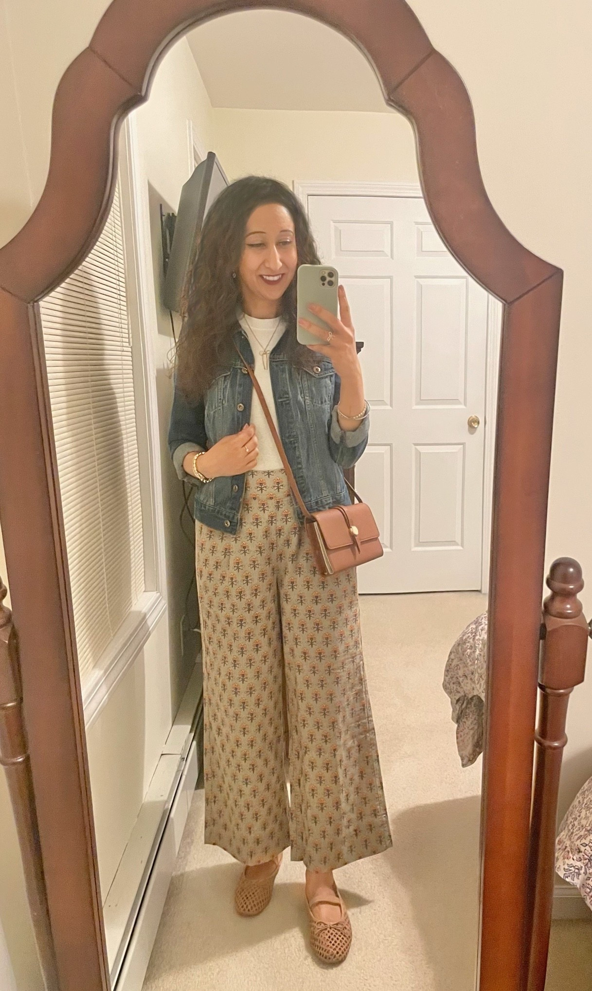 ‼️MDW Sale‼️

Linked pants, top, shoes, and cross body bag! 

Graduation party outfits
 Summer outfit
Barbecue outfit 
Cookout outfit
Memorial Day weekend outfit 
Memorial Day weekend sale

#LTKgrwm #LTKSaleAlert #LTKootd