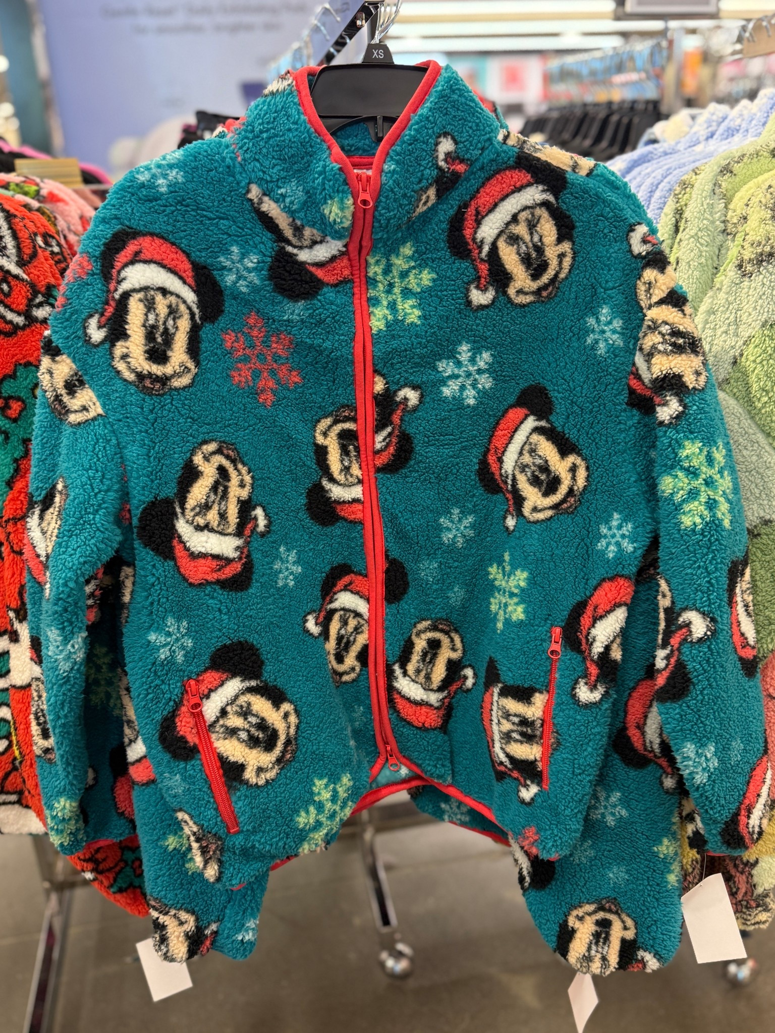 Kohls women’s fleece zip up now online!!! 

sooo cute, bright, and cozy. comment MINNIE or find it at the link in our bio ❤️

#LTKHoliday #LTKSeasonal #LTKFamily