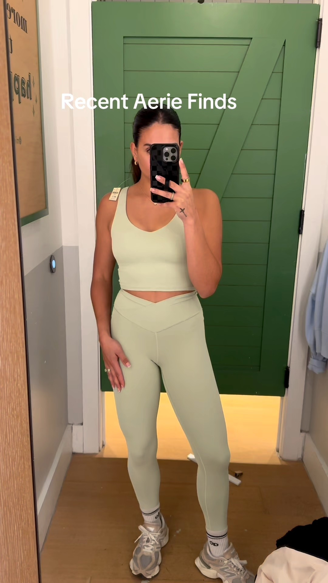 Aerie active wear 

#LTKmomlife #LTKOver40 #LTKActive