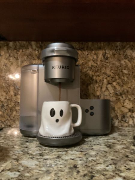 A must have for the Fall season: a keurig coffee maker, fall mugs, and essentials for a pumpkin spice latte at home. Everything linked below so your ready for all the Fall vibes. Xoxo, Lauren🍁 

#ghost #mug #keurig #coffee coffee machine, ghost mug, coffee mug, fall decor, home decor, fall coffee, cafe 

#LTKstyletip #LTKhome #LTKunder100