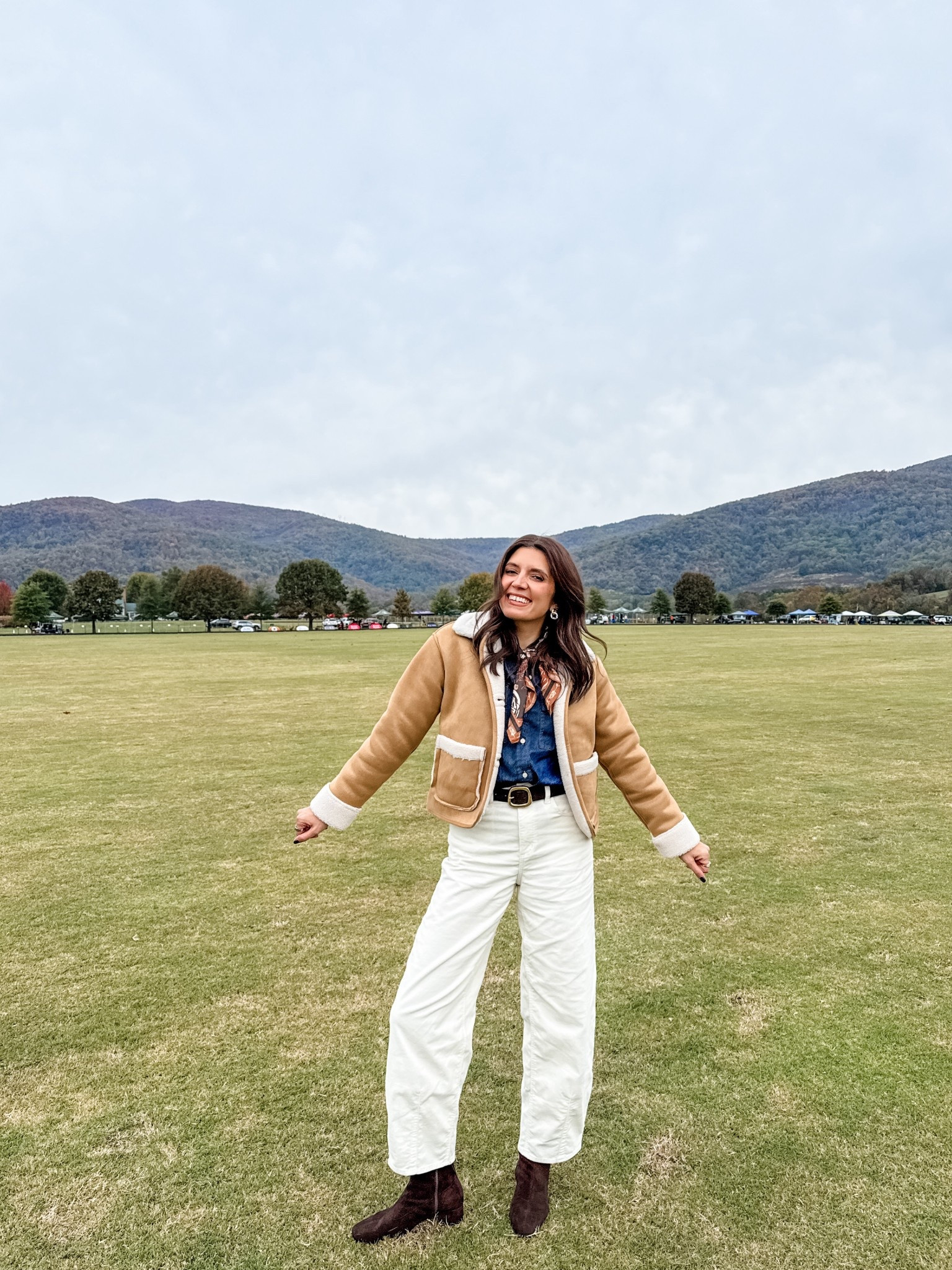 What I wore to polo in Charlottesville! Fall outfit with corduroy barrel pants, denim top, and a shearling jacket! Wearing an XS in the top and jacket and size 4 tall in the pants. 