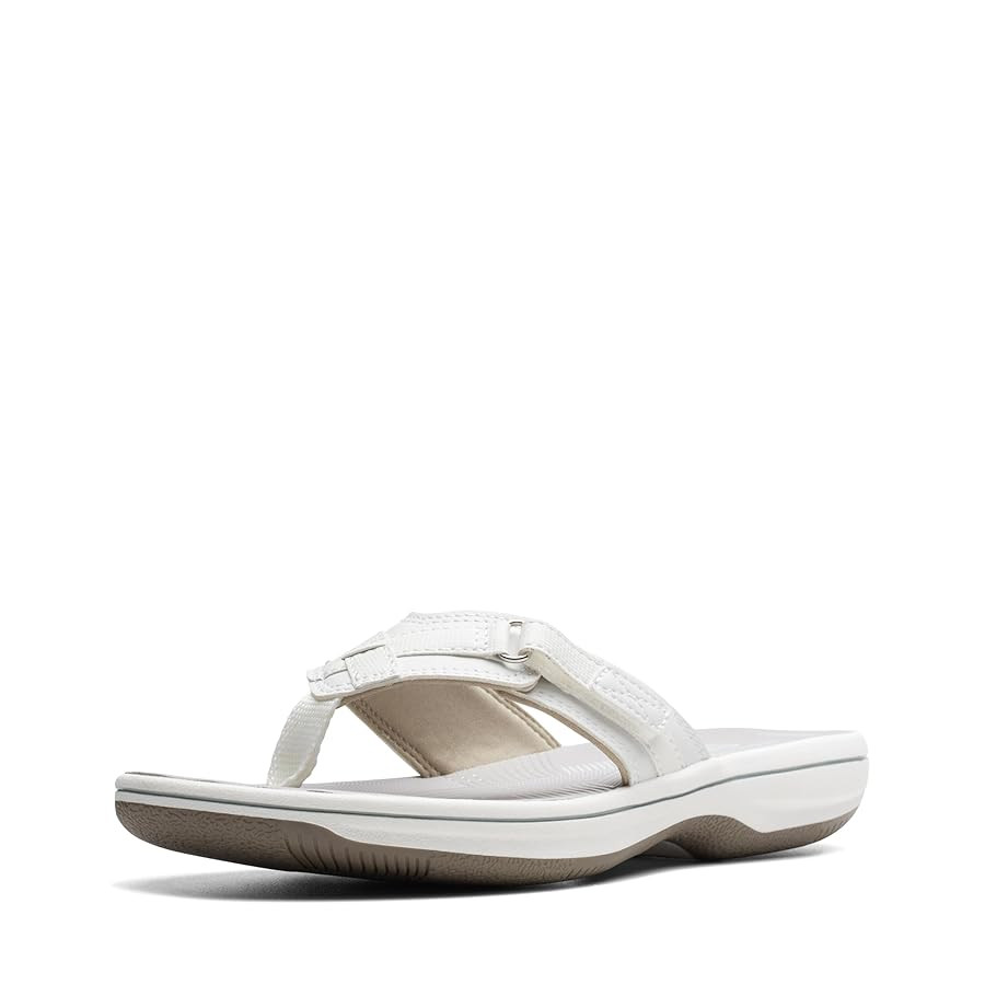 Clarks Women's Breeze Sea Flip-Flop | Amazon (US)
