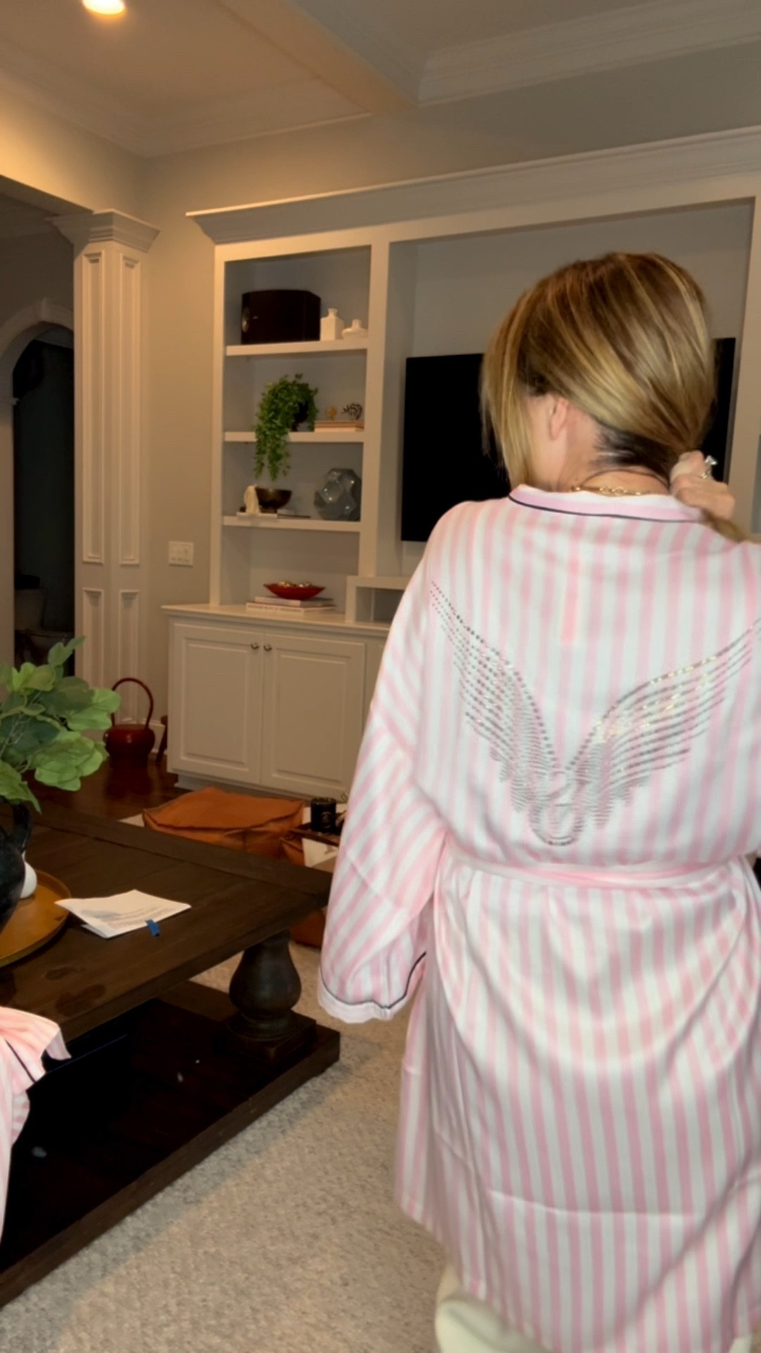 Okay chicas… this Victoria’s Secret robe is everything 😍
Satin, Soft, glam, giving me the runway prep energy! 🛁💖

Linked on my LTK because you’ll want it for your cozy nights (or pre-holiday rituals 😉)

#LTKPetite #LTKActive #LTKStyleTip