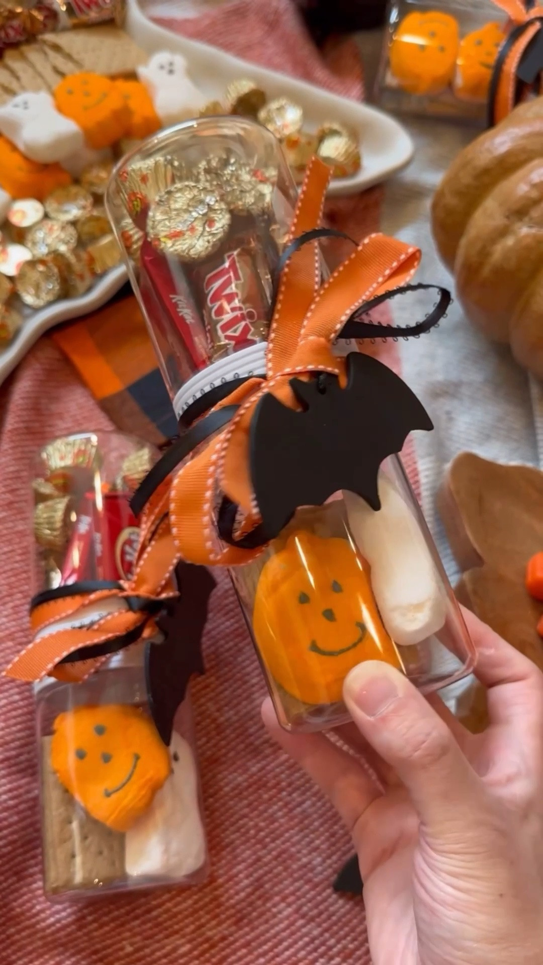 Halloween s’mores treat favors idea 🧡🎃🖤

#LTKSeasonal #LTKfoodie #LTKdayinmylife