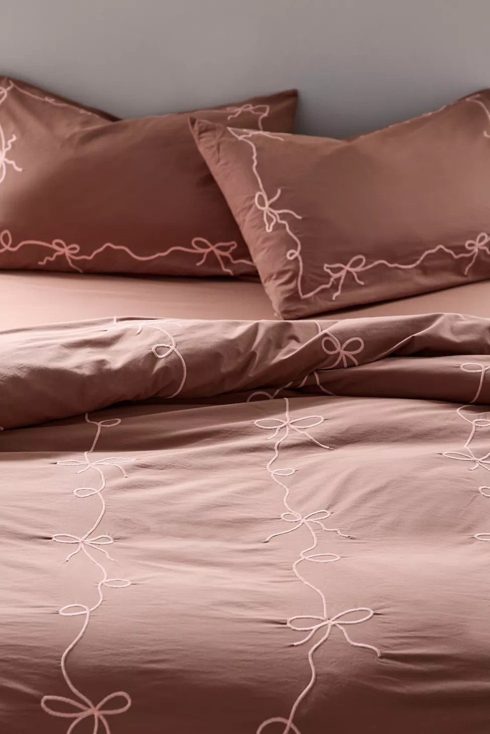 Lacey Bows Embroidered Duvet Cover | Urban Outfitters (US and RoW)