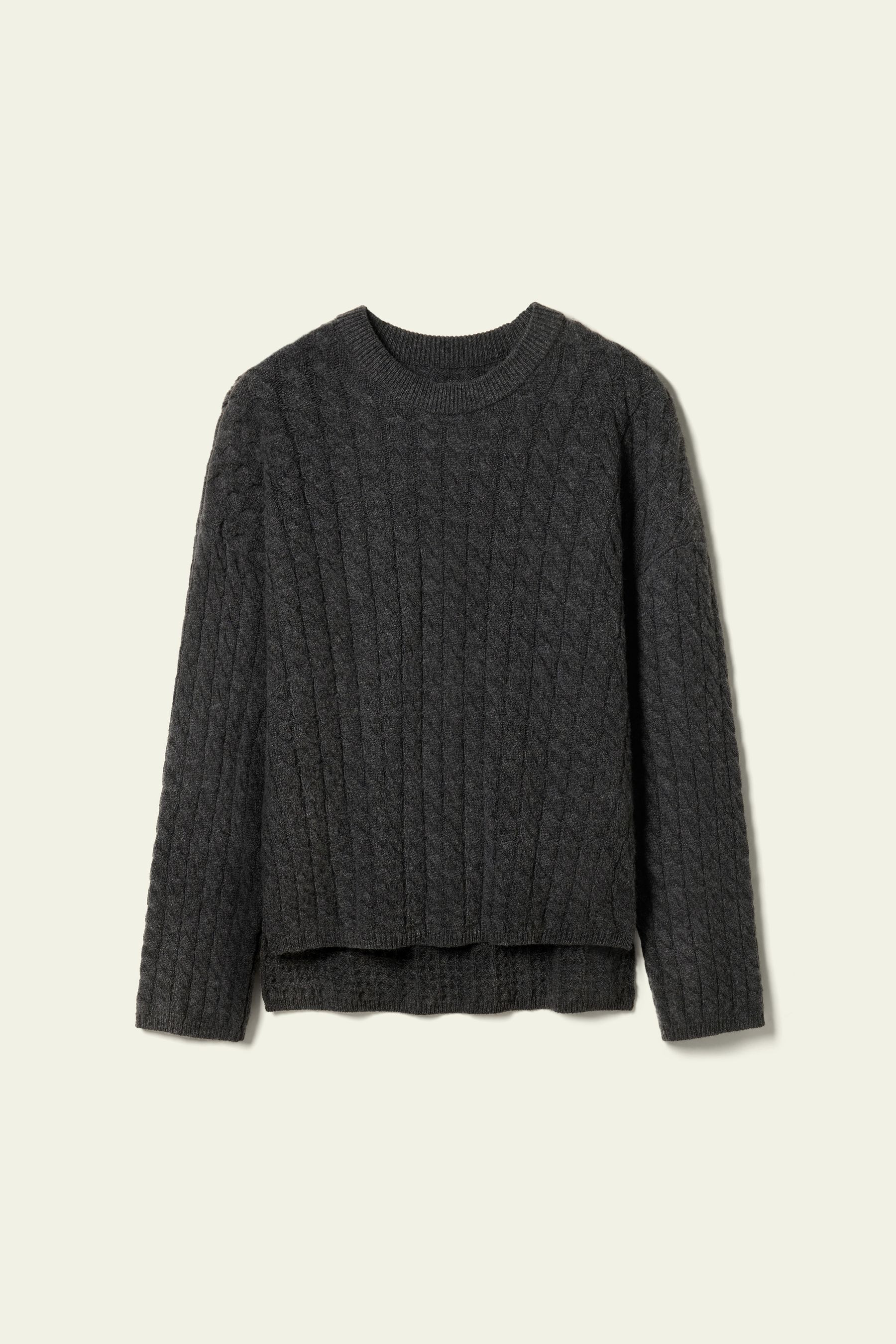 Round-Neck Cable-Knit Cashmere Sweater | LilySilk
