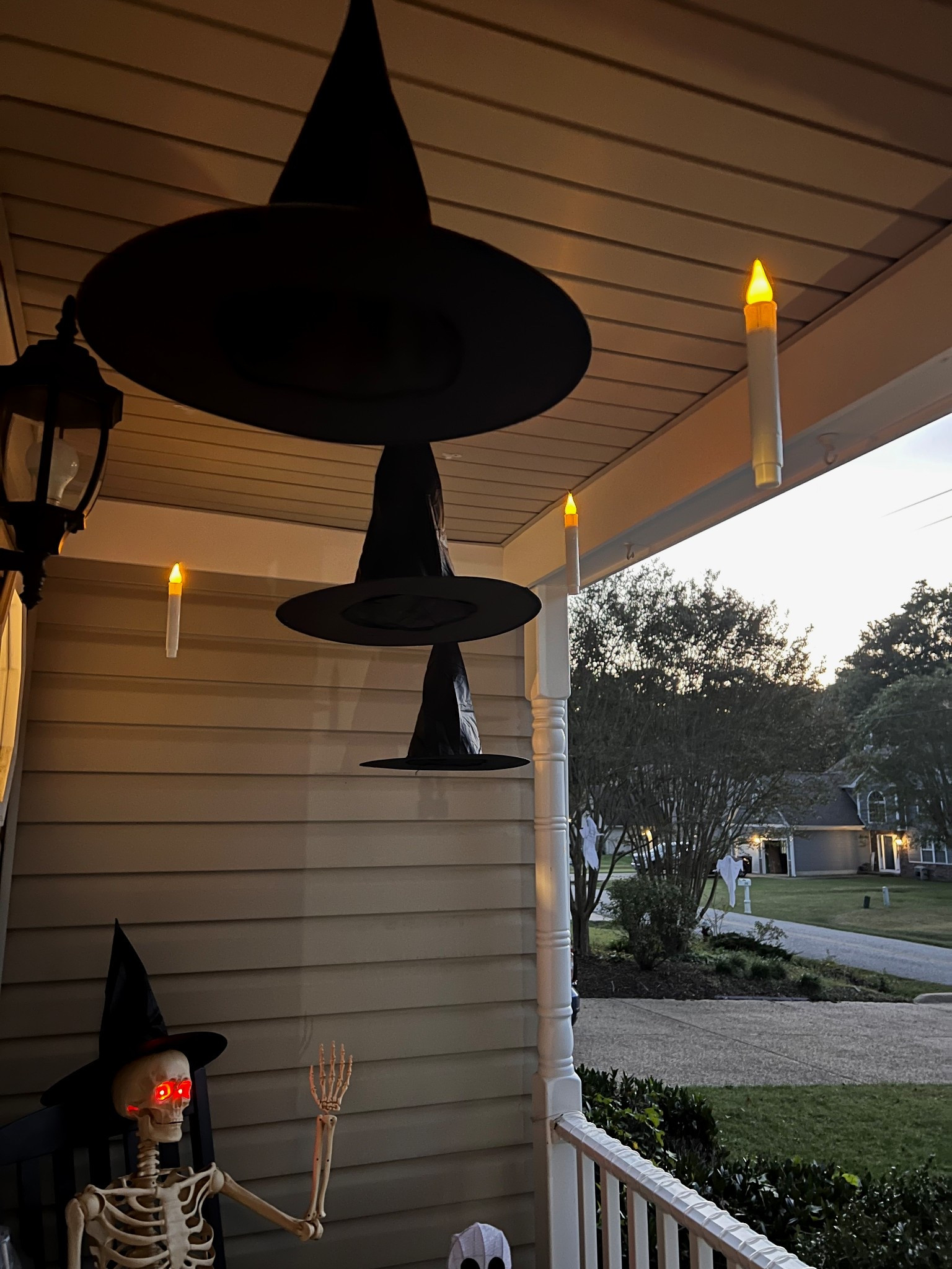 “I’m so glad I live in a world where there are Octobers” 🍂 🕯️ 

Amazon Halloween, Halloween Decor, Home Finds, Halloween Porch, Spooky Decor

#LTKHome #LTKHalloween #LTKSeasonal