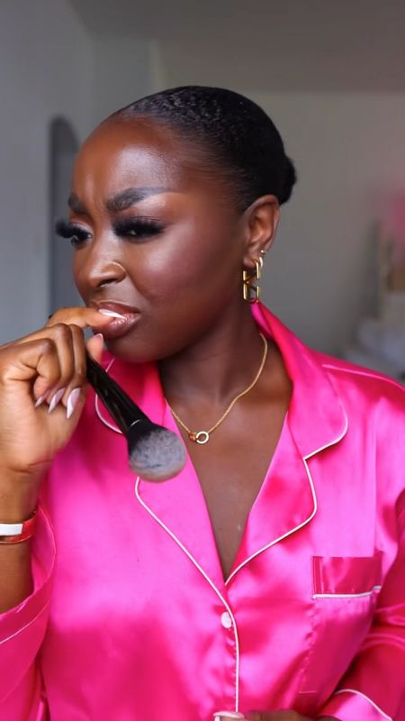I don’t know if this blush works for me or not, what do you think?! I usually stay away from cool toned blushes because it usually is chalky 

#LTKbeauty #LTKVideo #LTKstyletip