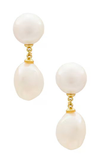 Pearl Drop Earring in Gold & Pearl | Revolve Clothing (Global)