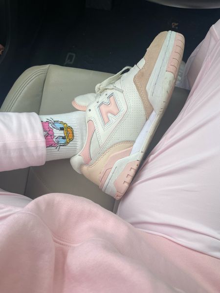 Pink new balance 550
Sneakers 
Daisy Disney crew socks 


#LTKshoecrush #LTKunder100 #LTKunder50
