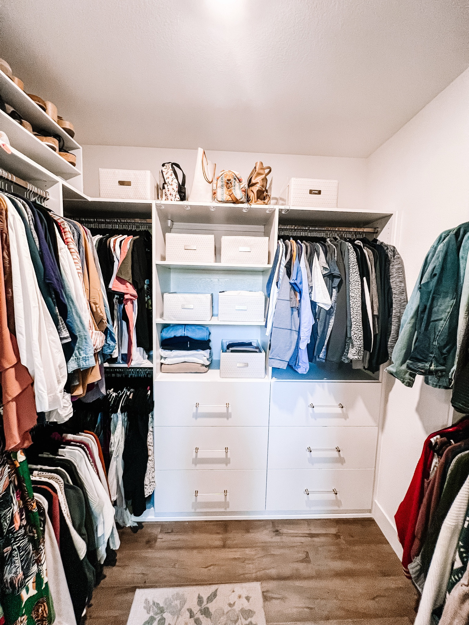 Gorgeous closet makeover!

#LTKstyletip #LTKhome