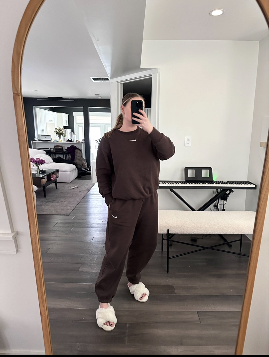 Nike sweat sets are apart of the Nordstrom sale 🫶🏼

#LTKActive #LTKFindsUnder50 #LTKxNSale