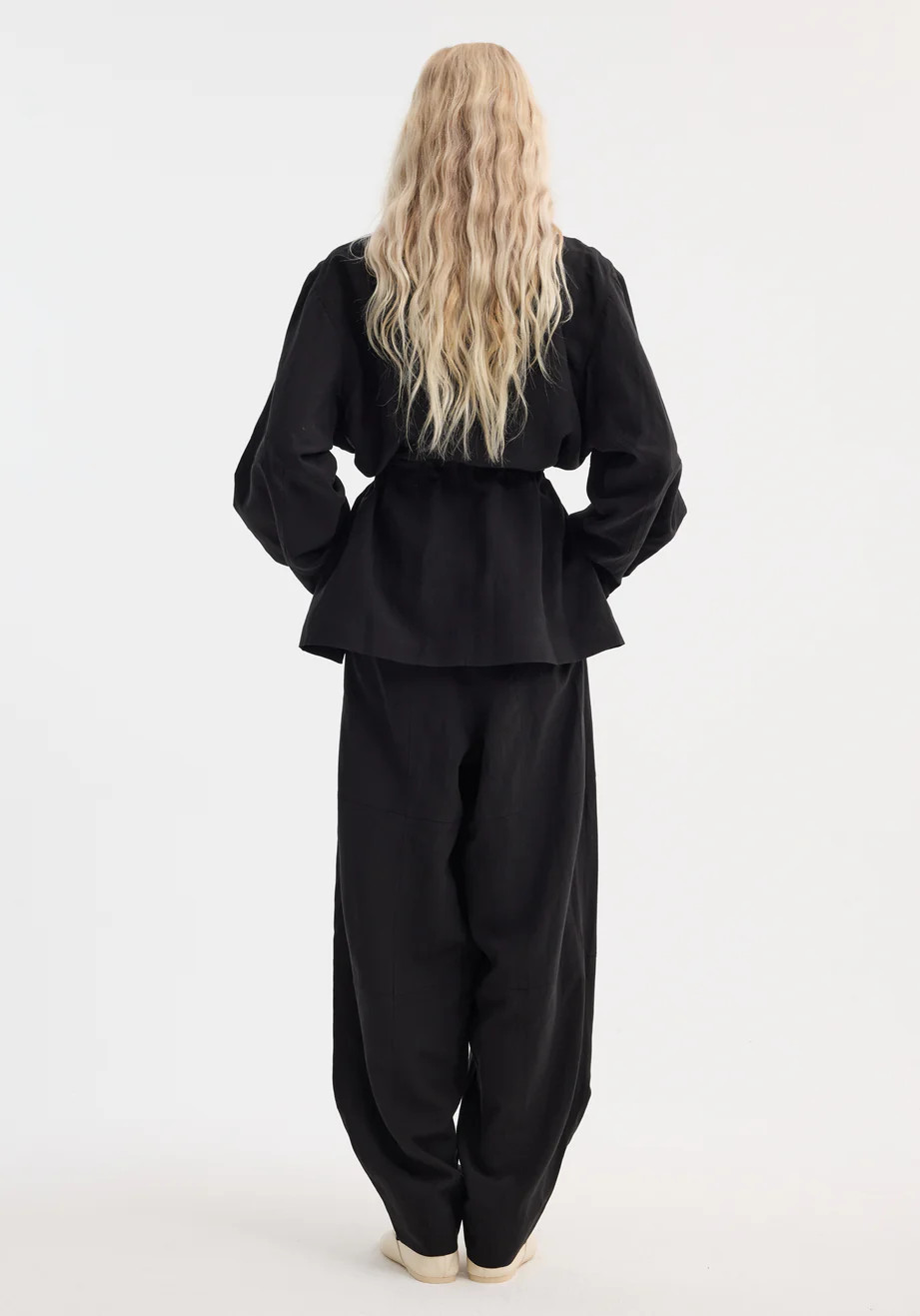 parachute anorak | black | Rohe