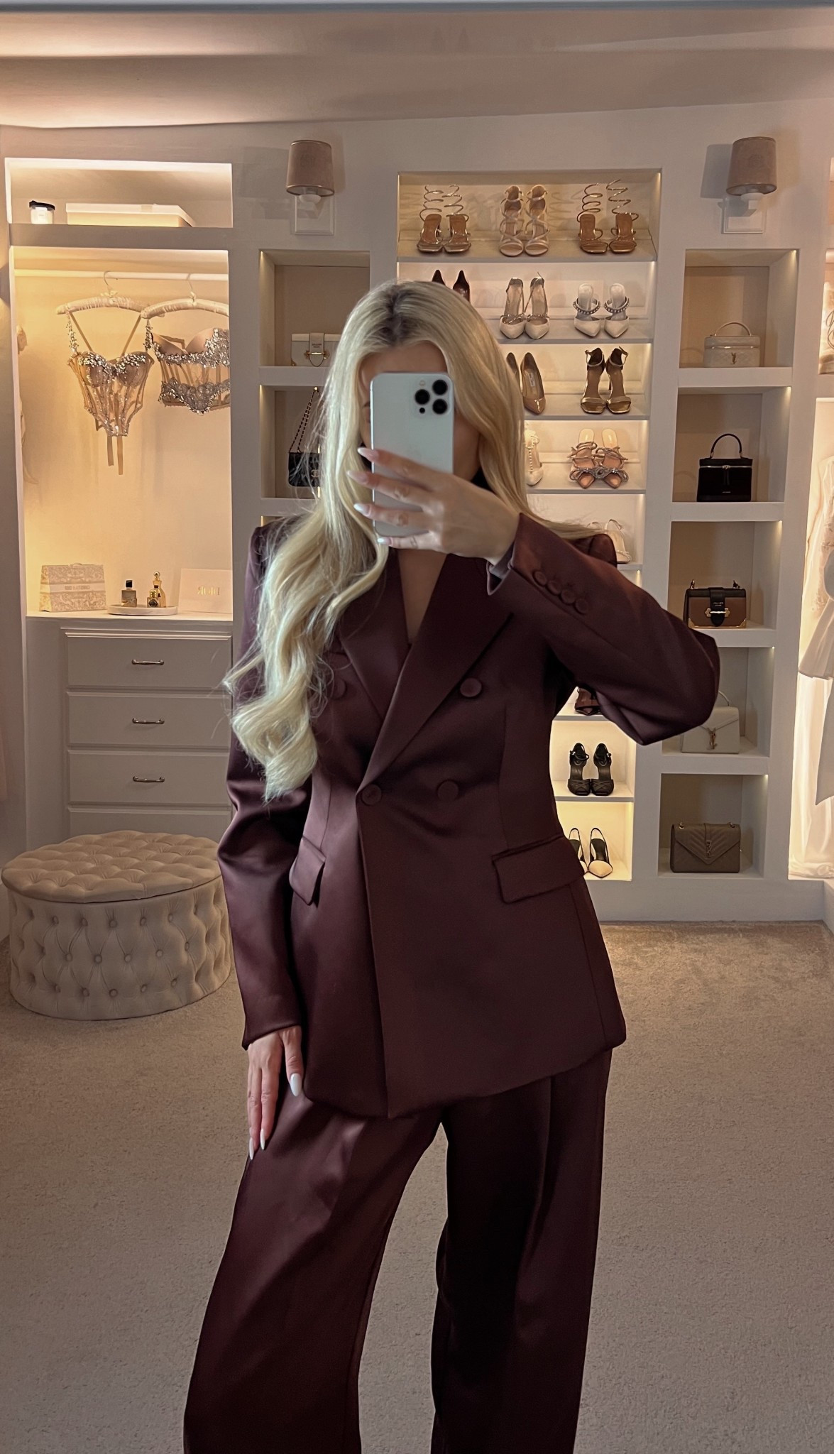 Most beautiful chocolate brown satin blazer set from Mango!! 🤎 
So elegant and chic 

#satinblazer #Mango #LTKmango #Mangofinds

#LTKdeutschland #LTKeurope #LTKworkwear