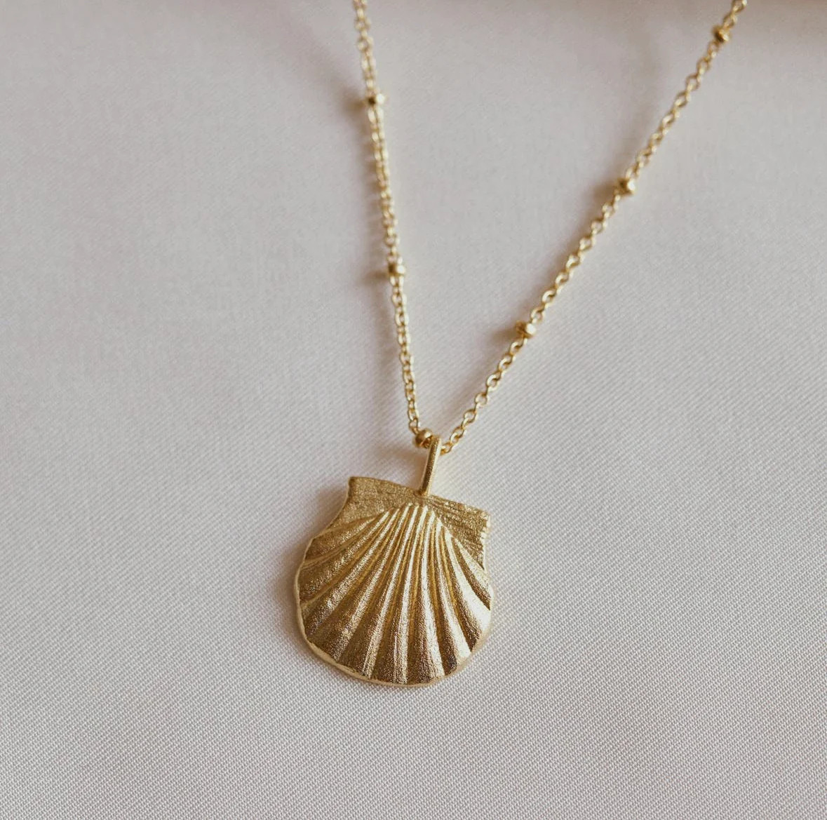 La Coquille Necklace- made in paris 🇫🇷 | Hazel Tide