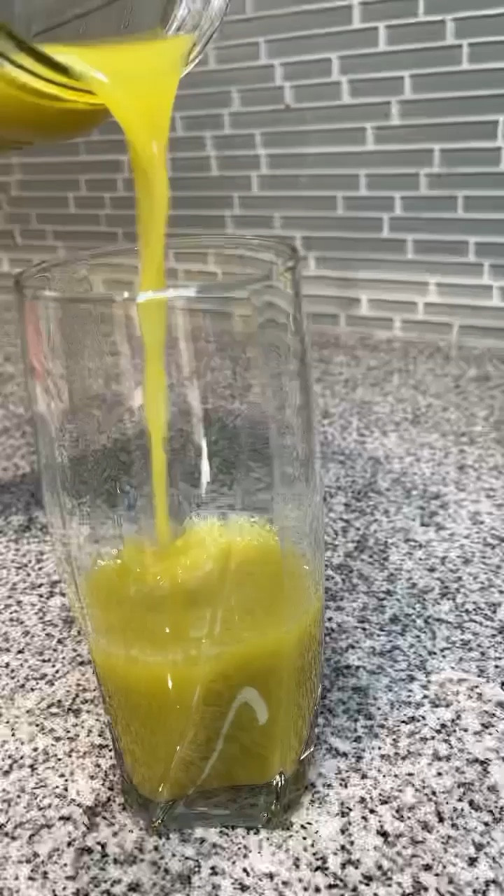 The BEST juicer under $100 🤑Juicing is the most therapeutic health hack ever! Especially going into the Fall and nearing flu season I need the extra nutrients but don’t want to spend $10 everyday on a 16oz juice. It’s a win-win benefiting my health goals and saving money! 

#LTKhome #LTKSale #LTKsalealert