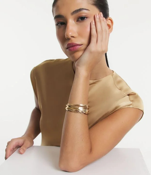 Bracelete em Metal Rígido com Fios Entrelaçados Dourado | Renner (BR)