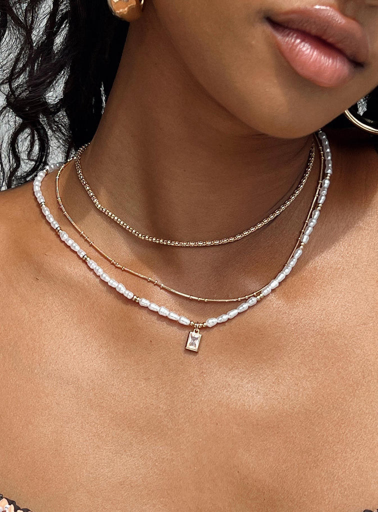 Zealy Necklace Gold / White | Princess Polly US