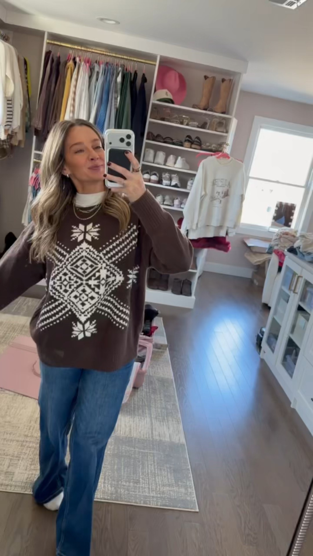 Cozy holiday outfit!

fashion, trendy fashion, winter fashion, sweaters, winter outfit, cold weather outfit, christmas sweater, trendy winter fashion 

#LTKHoliday #LTKSeasonal #LTKootd