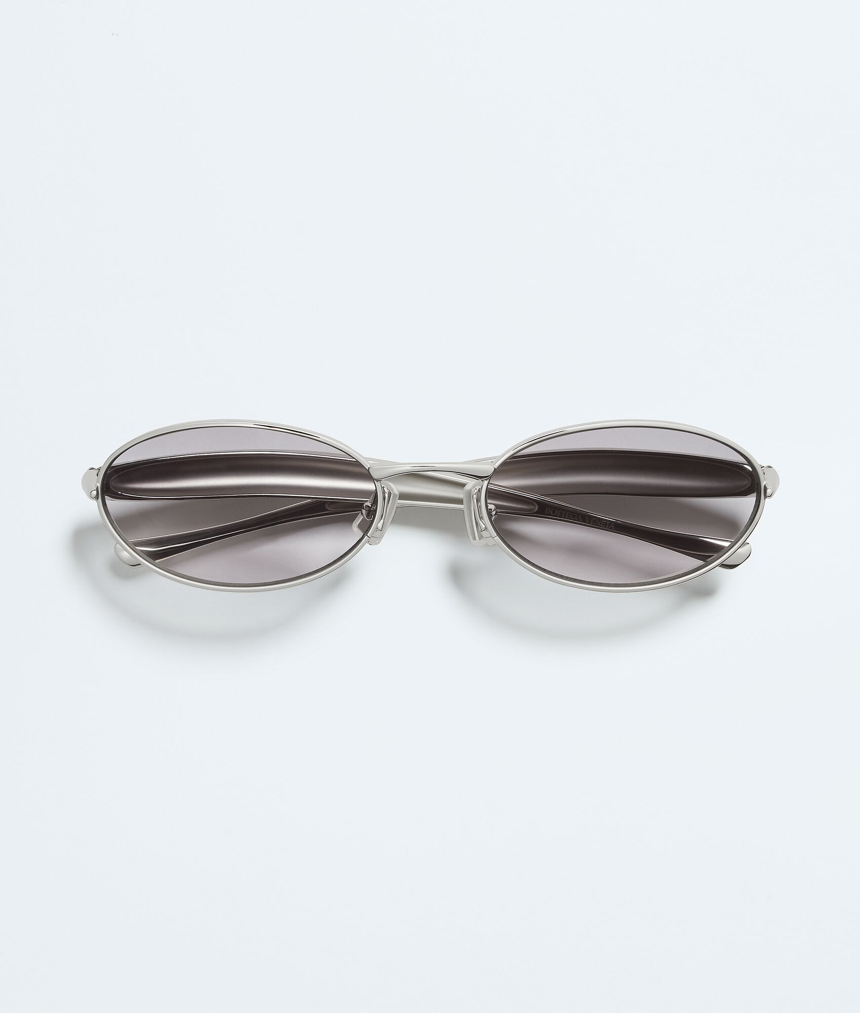 Sardine Oval Sunglasses | Bottega Veneta