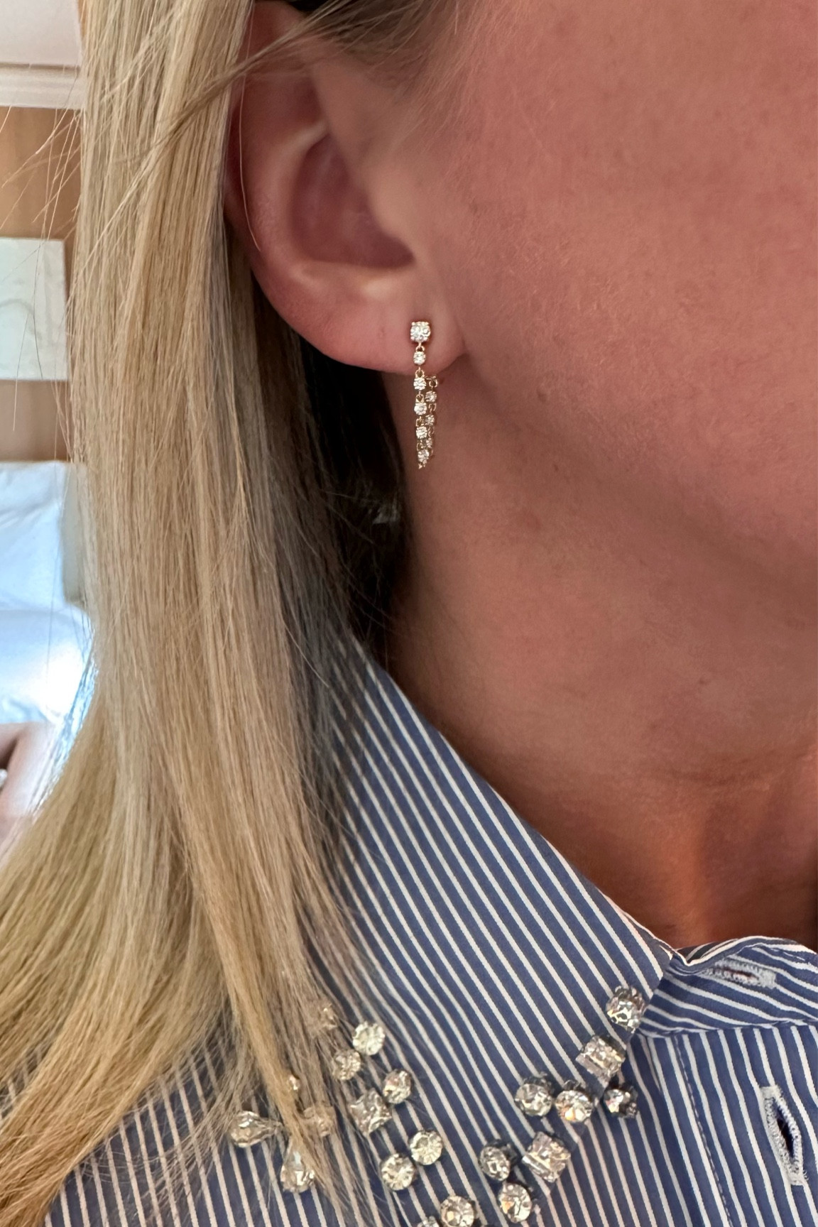 40% off these diamond chain link earrings. Own and love! (I’m in the yellow gold version.) Wear either in my first or 2nd earring hole. Great holiday gift!

Diamond earrings
Hoops
Fine jewelry 
Luxe gifts
#sakspartner
#saksteam


#LTKSaleAlert #LTKGiftGuide #LTKCyberWeek
