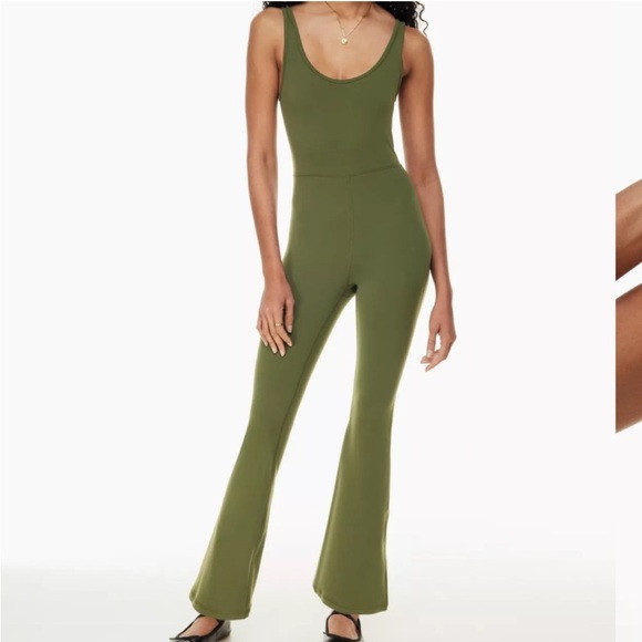 Aritizia Wilfred Free Agrio Flare Leg Jumpsuit Green, Athletic Jumpsuit | Poshmark