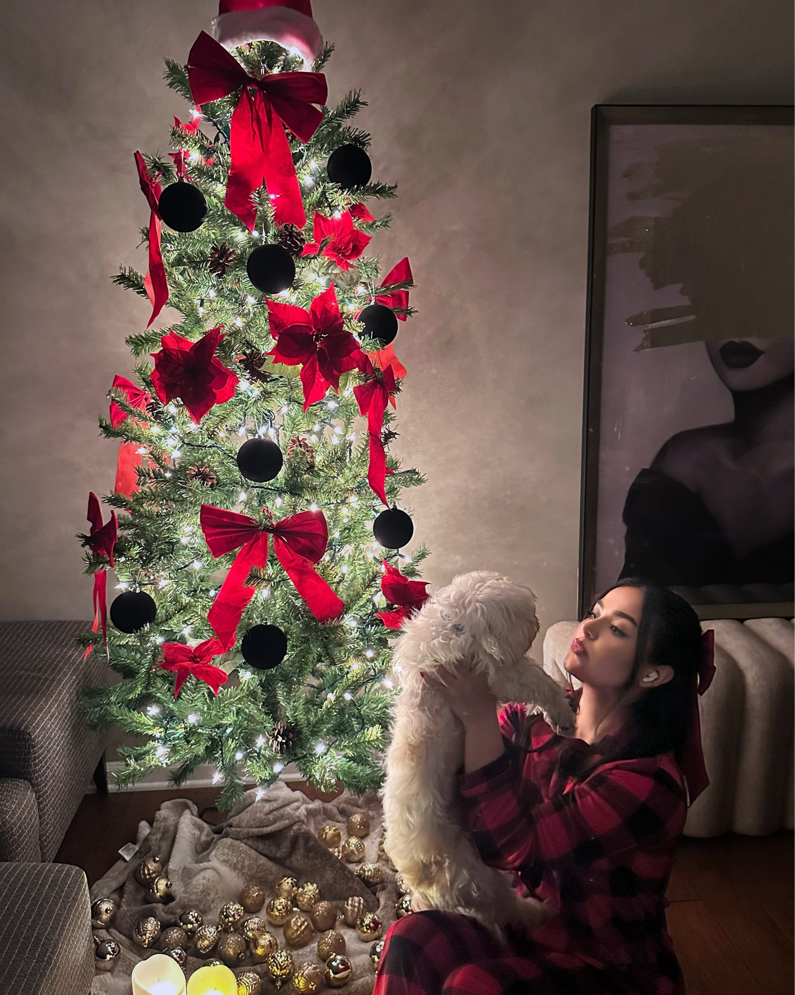 How cute does this Christmas tree look 😍😍😍😍😍 ❤️❤️❤️❤️ see products below if you wish to recreate this beautiful tree for your own home 😇⬇️

#LTKOver40 #LTKSeasonal #LTKHoliday