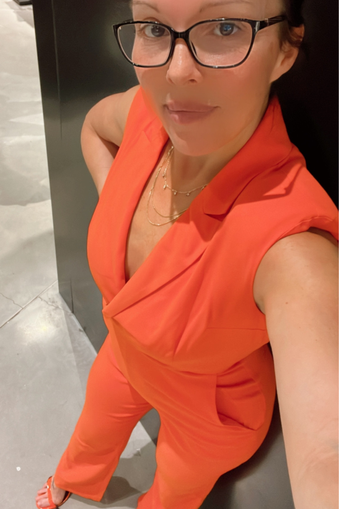 Gorgeous spring jumpsuit!


#LTKsalealert #LTKshoecrush #LTKstyletip