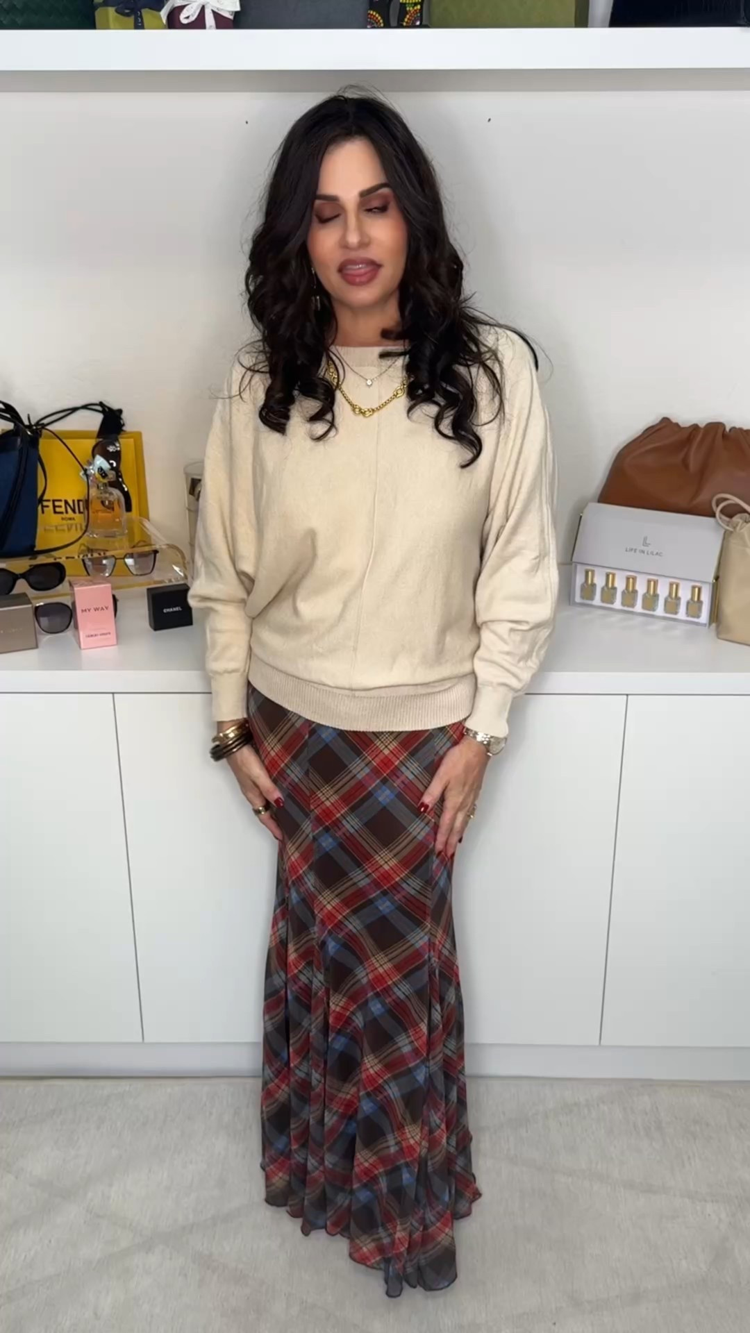 Loving this cute mermaid fit plaid skirt . It fully lined and has some stretch . Wearing an XS , top is a sm . 
#plaidskirt , #fallinspo 

#LTKseasonal  #LTKgrwm

#LTKootd #LTKOver40 #LTKSaleAlert