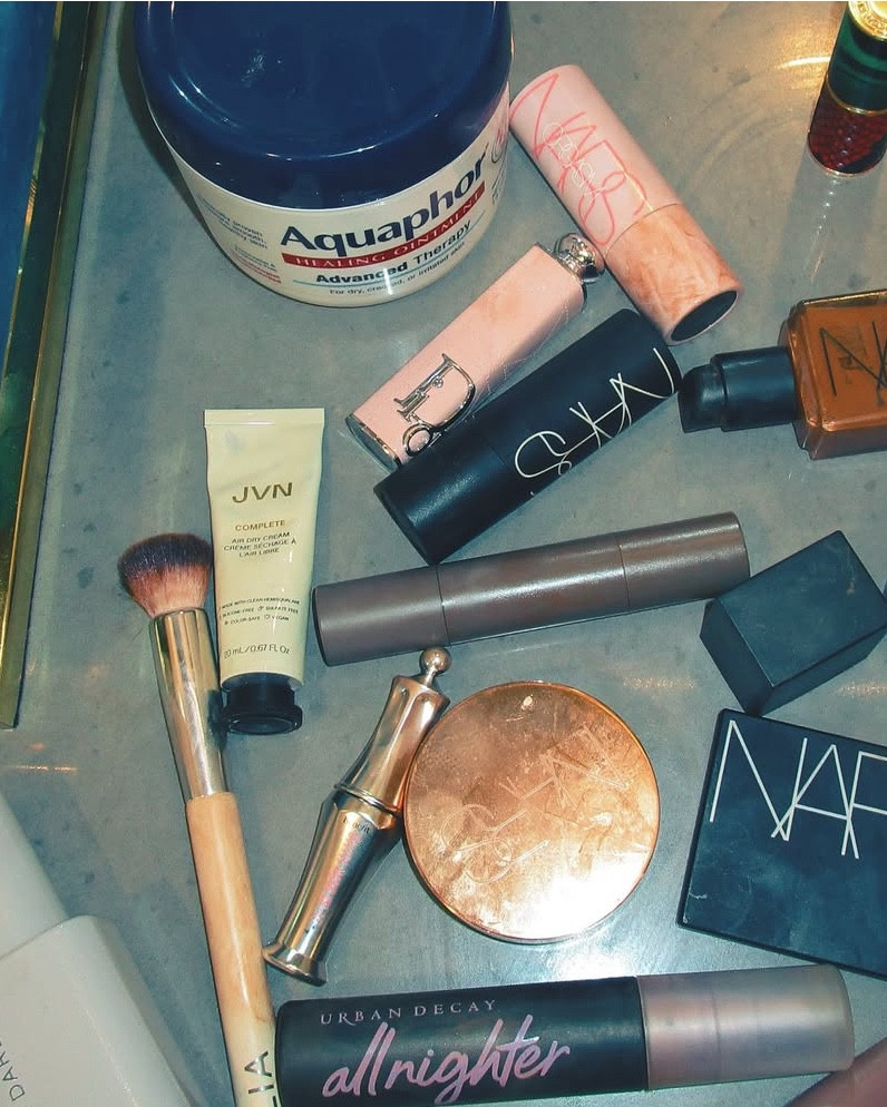 beauty bits i love 


#LTKSaleAlert #LTKBeauty