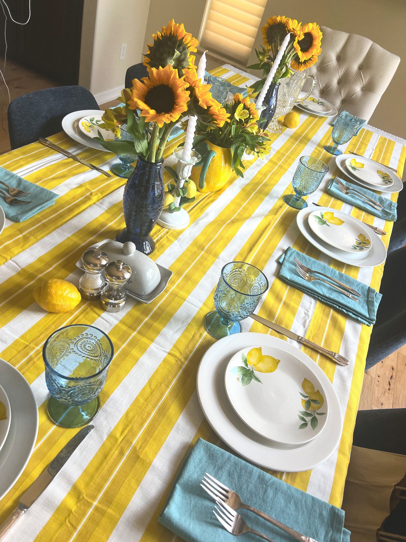 Summer table

#summertable #lemondecor

#LTKSaleAlert #LTKHome #LTKSummerEdit